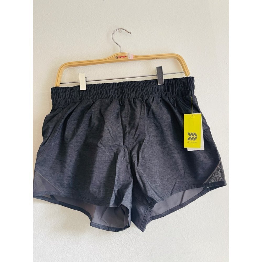 NWT All In Motion mid rise runners shorts - Picture 3 of 6